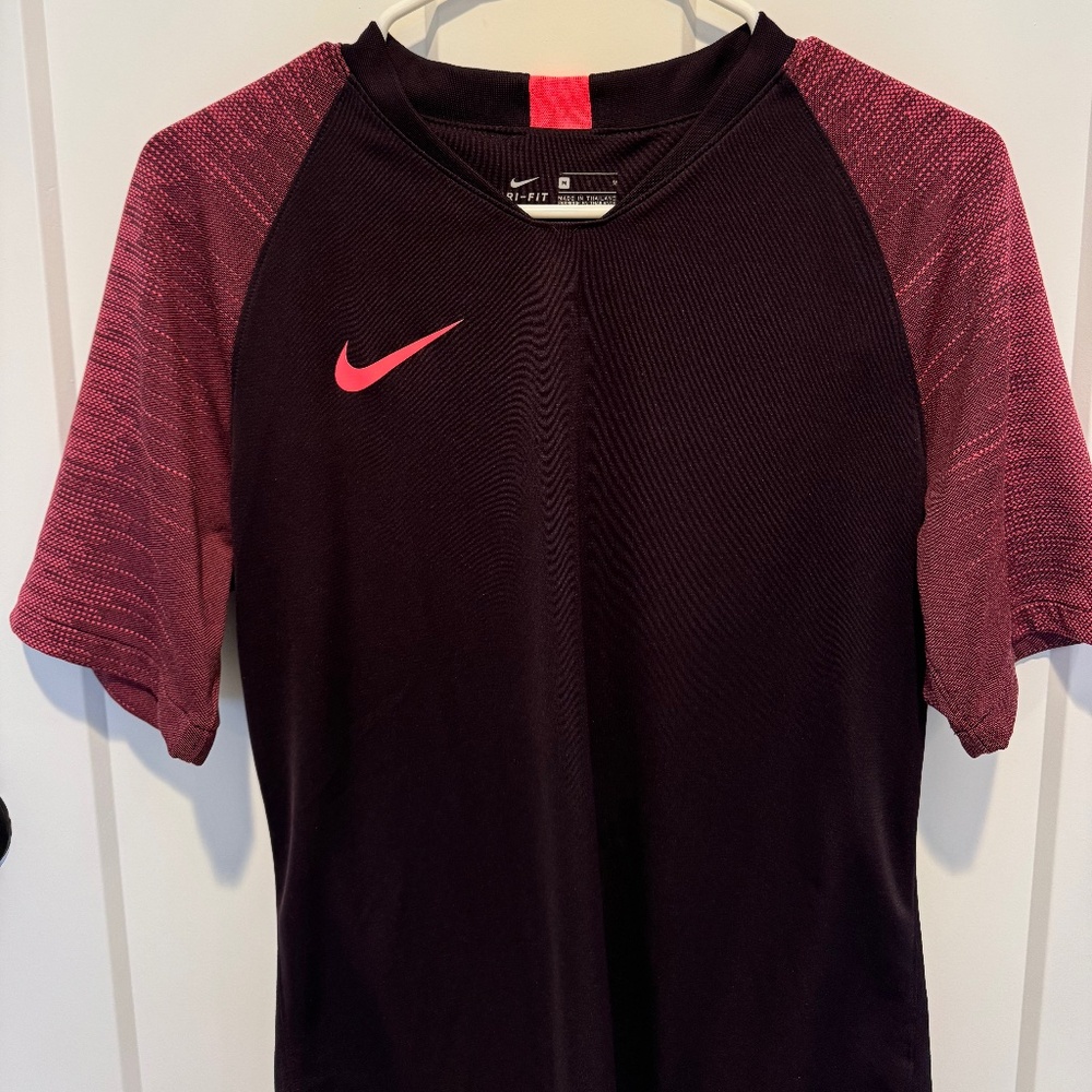 Nike Vaporknit Soccer Training Top, Size: Medium